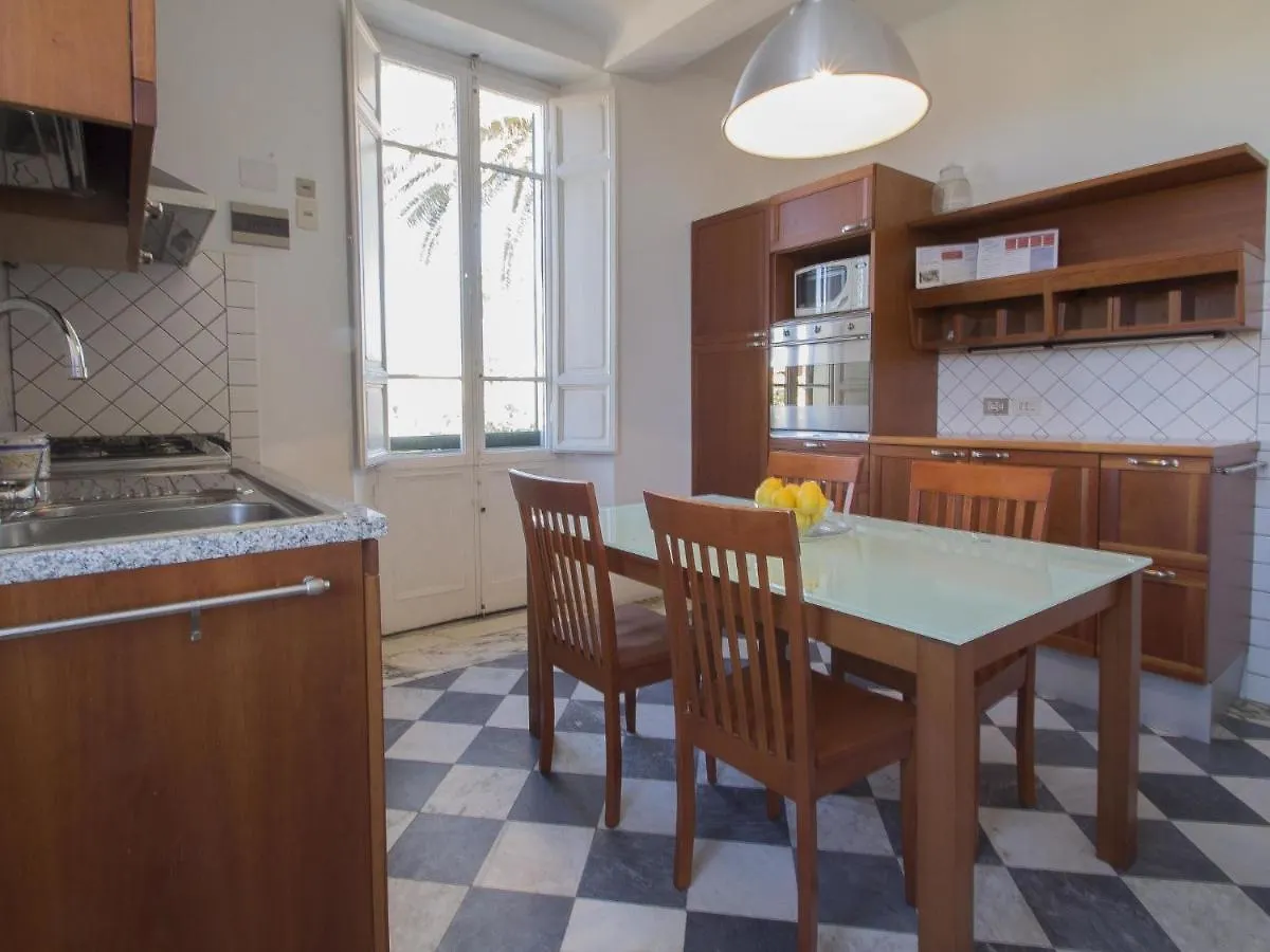 Apartment Locazione Turistica Villa Nicodemi Marina di Massa